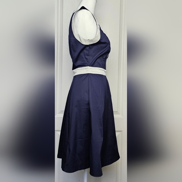 NWOT Banana Republic Nautical A-Line Sleeveless Dress Navy & White sz 0 - Picture 2 of 7